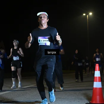 Runner Photo 7573613