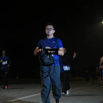 Runner Photo 7573664
