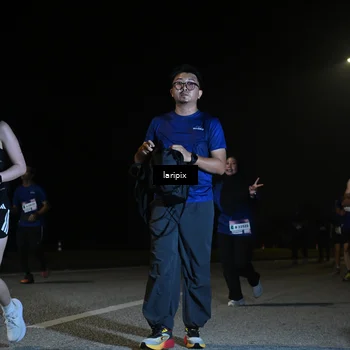 Runner Photo 7573693