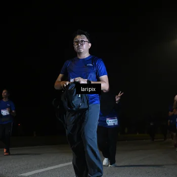 Runner Photo 7573709