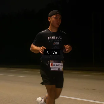 Runner Photo 7574063