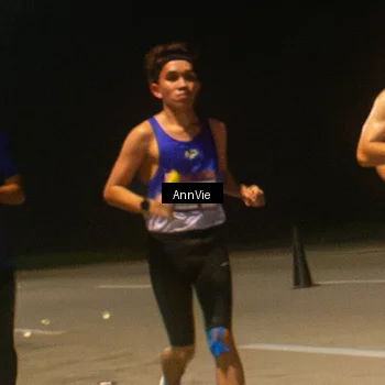 Runner Photo 7574700