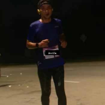 Runner Photo 7574710