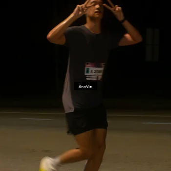Runner Photo 7575084