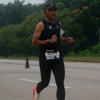 Runner Photo 7575332