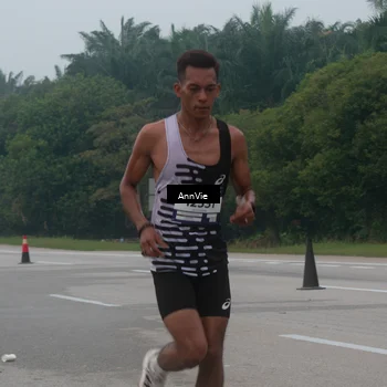 Runner Photo 7575360