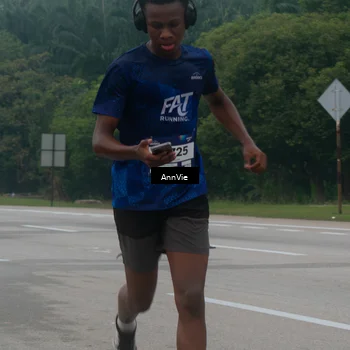 Runner Photo 7575368