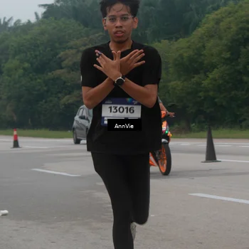 Runner Photo 7575383