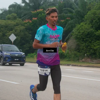 Runner Photo 7575503