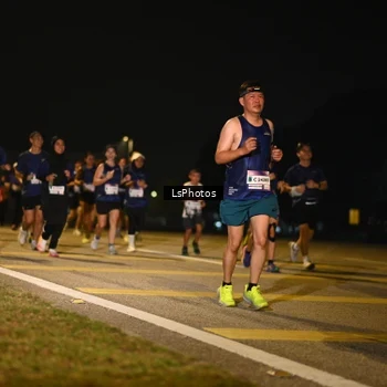 Runner Photo 7585972