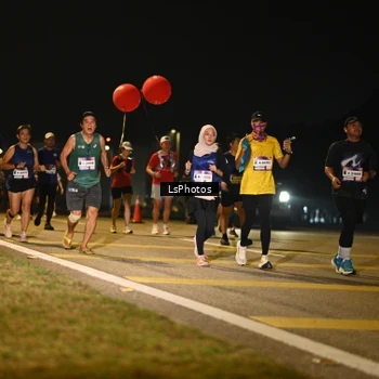 Runner Photo 7585975