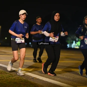 Runner Photo 7585977