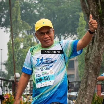 Runner Photo 7585988