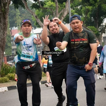 Runner Photo 7585993
