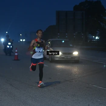 Runner Photo 7586006