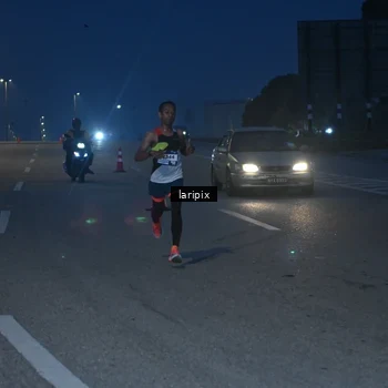 Runner Photo 7586011