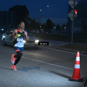 Runner Photo 7586015