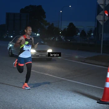 Runner Photo 7586016