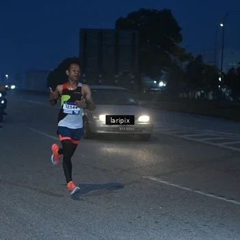 Runner Photo 7586017