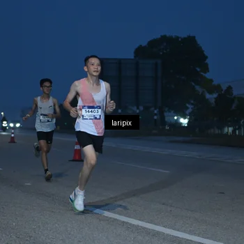 Runner Photo 7586032