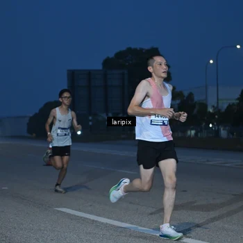 Runner Photo 7586034