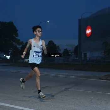 Runner Photo 7586046