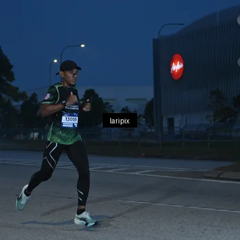 Runner Photo 7586052