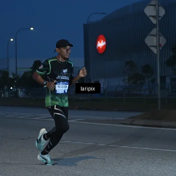Runner Photo 7586057