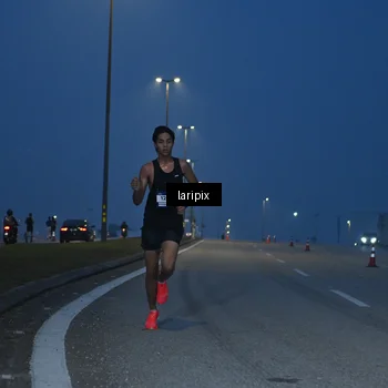 Runner Photo 7586059