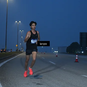 Runner Photo 7586069