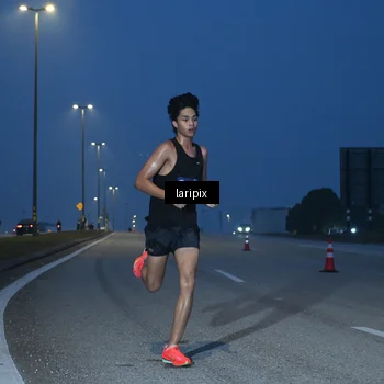 Runner Photo 7586074