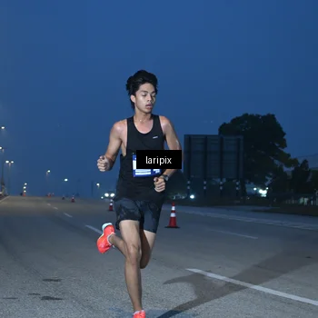 Runner Photo 7586075