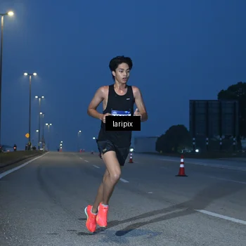 Runner Photo 7586077