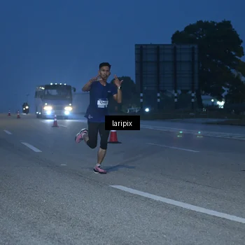 Runner Photo 7586082