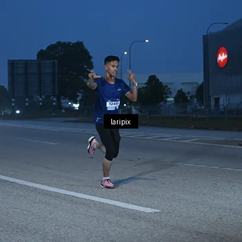 Runner Photo 7586095