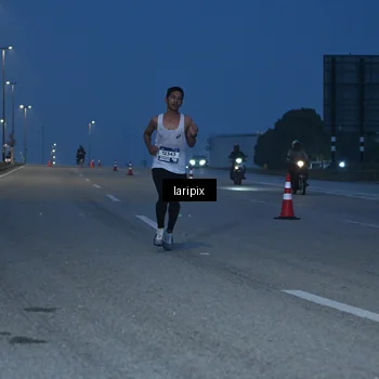 Runner Photo 7586096