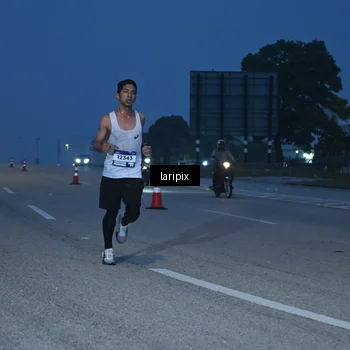 Runner Photo 7586106