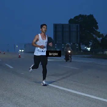 Runner Photo 7586108