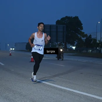 Runner Photo 7586110