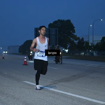 Runner Photo 7586111