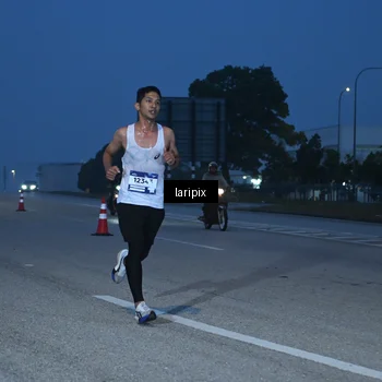Runner Photo 7586112