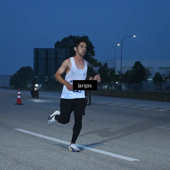 Runner Photo 7586114