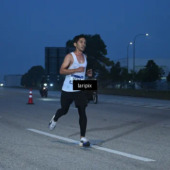 Runner Photo 7586115