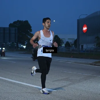 Runner Photo 7586117