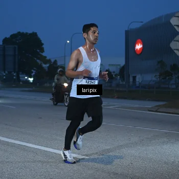 Runner Photo 7586119