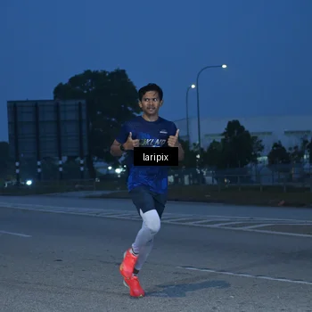 Runner Photo 7586126