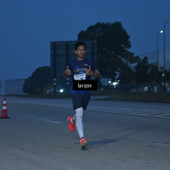 Runner Photo 7586128