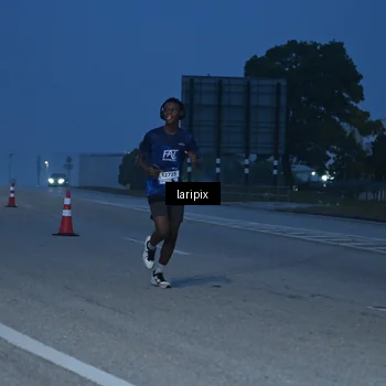 Runner Photo 7586131