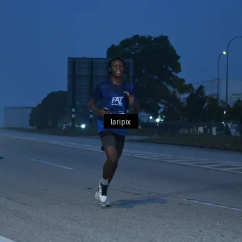 Runner Photo 7586140
