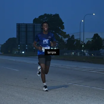 Runner Photo 7586141